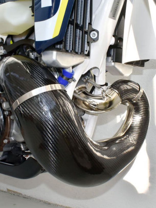 Settore sport in fibra di carbonio red carbon materiali compositi a varano de melegari parma 3