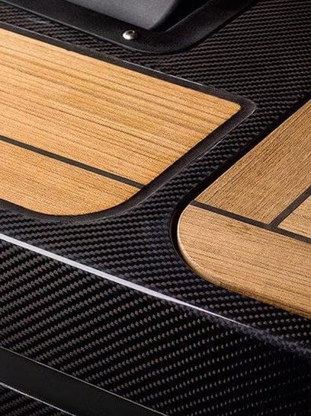 Nautica red carbon materiali compositi a varano de melegari parma 1